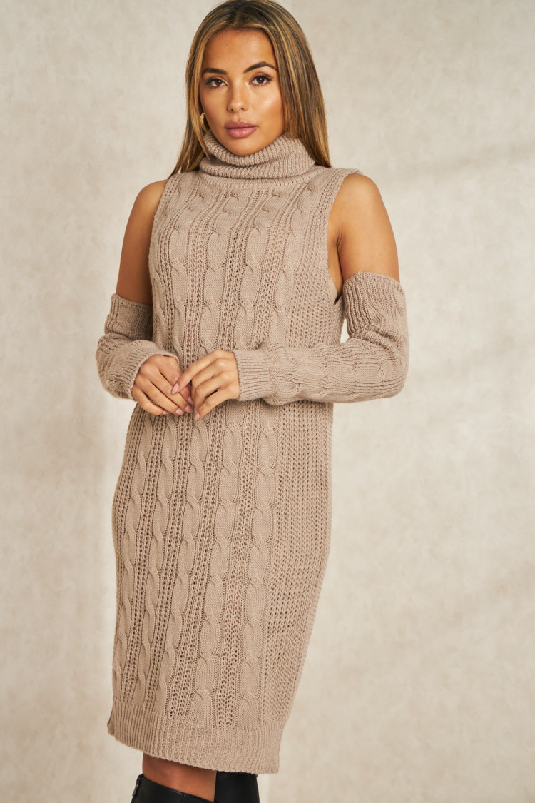 Robe pull en grosses mailles beige foncé sans manches + mitaines