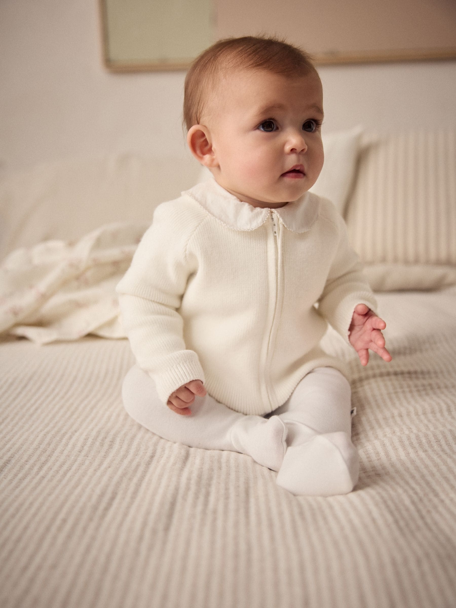 Wit gebreid - Babyvest