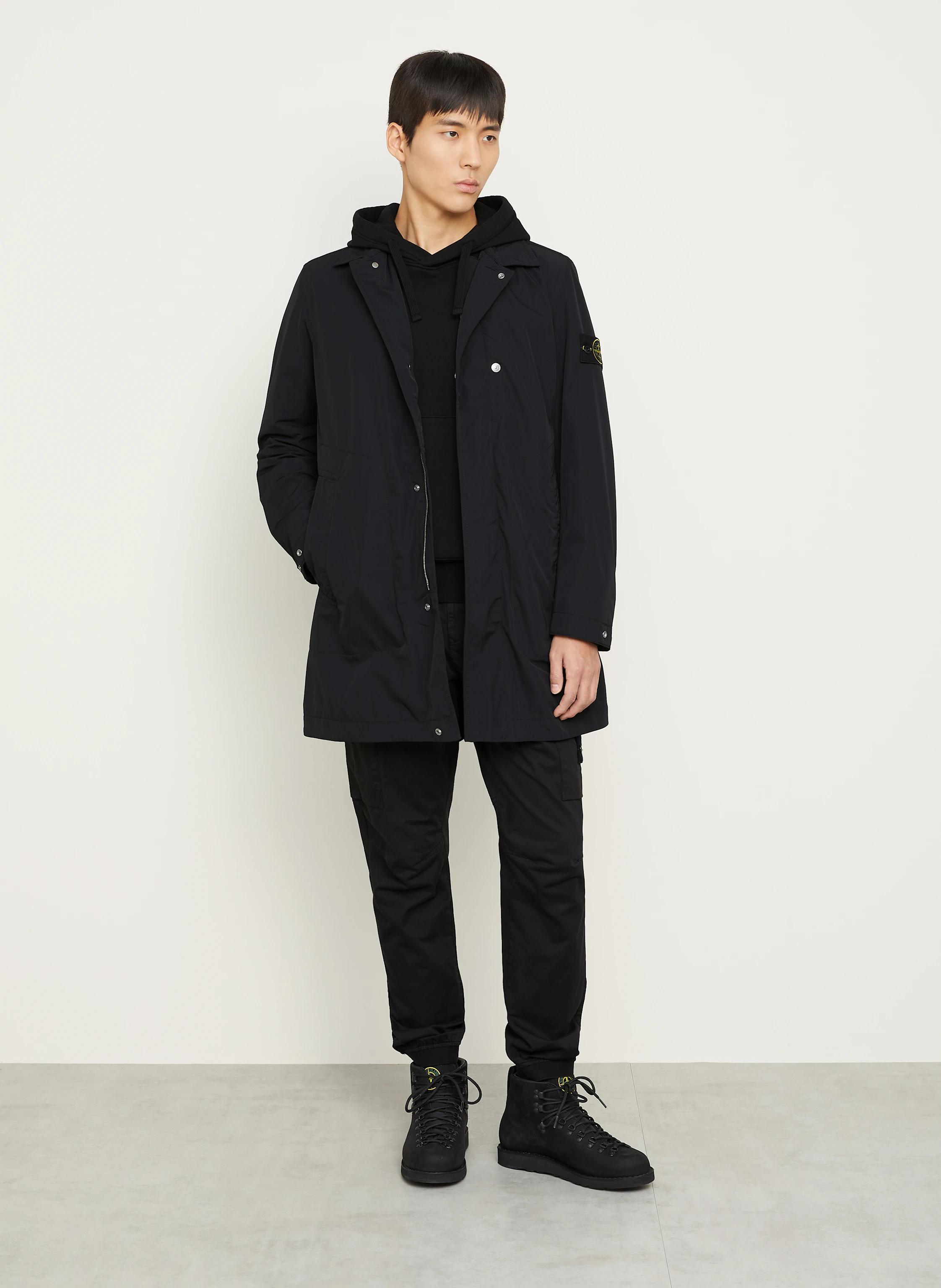 STONE ISLAND Mantel