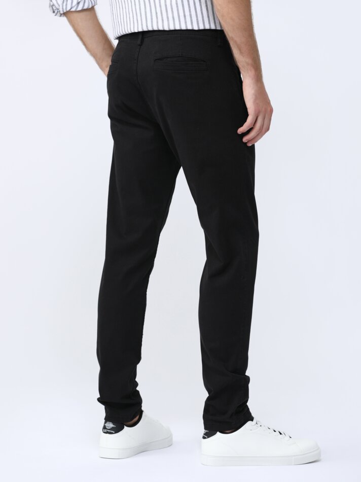 Calça chino skinny - Preta