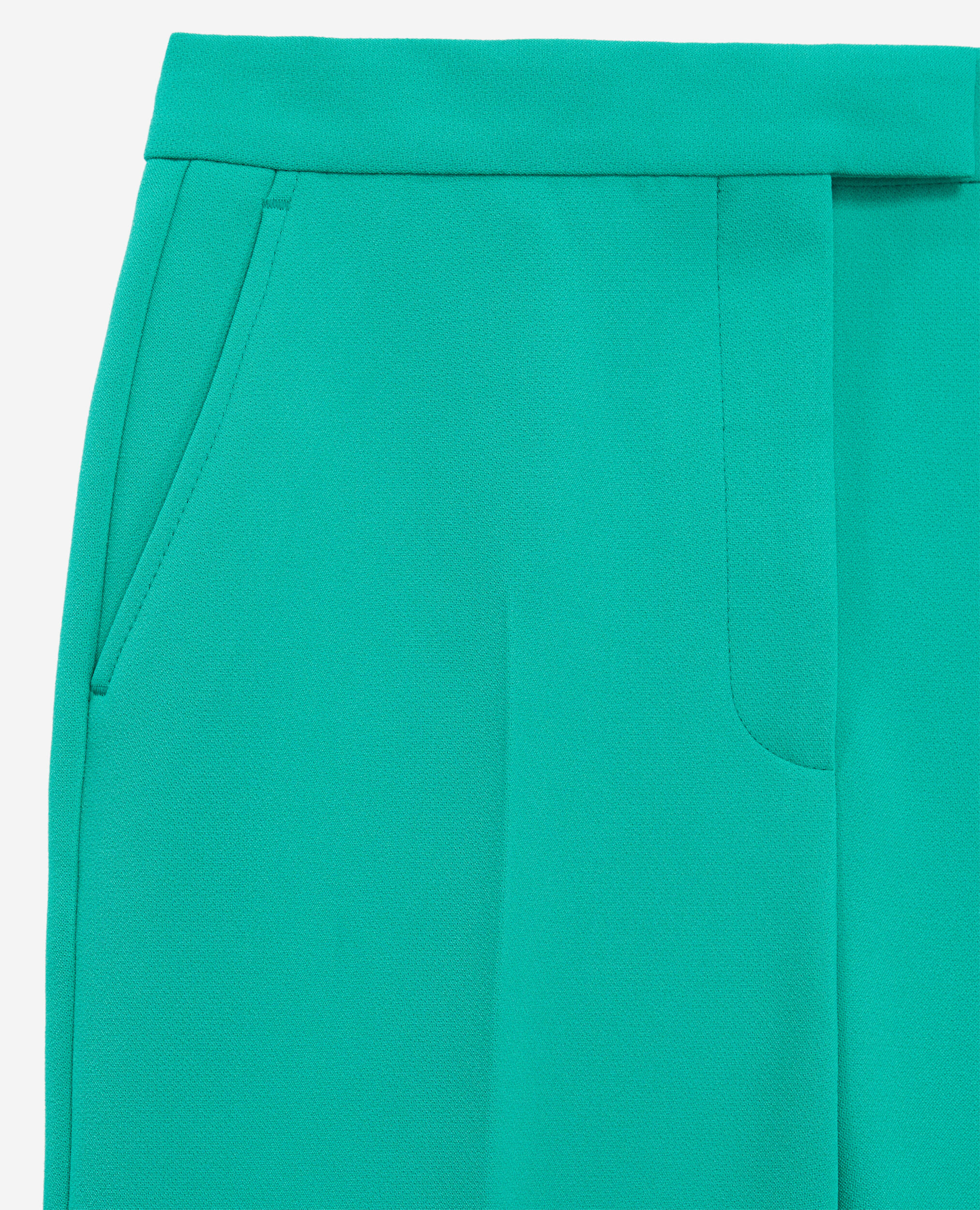 Pantalon tailleur vert en crêpe
