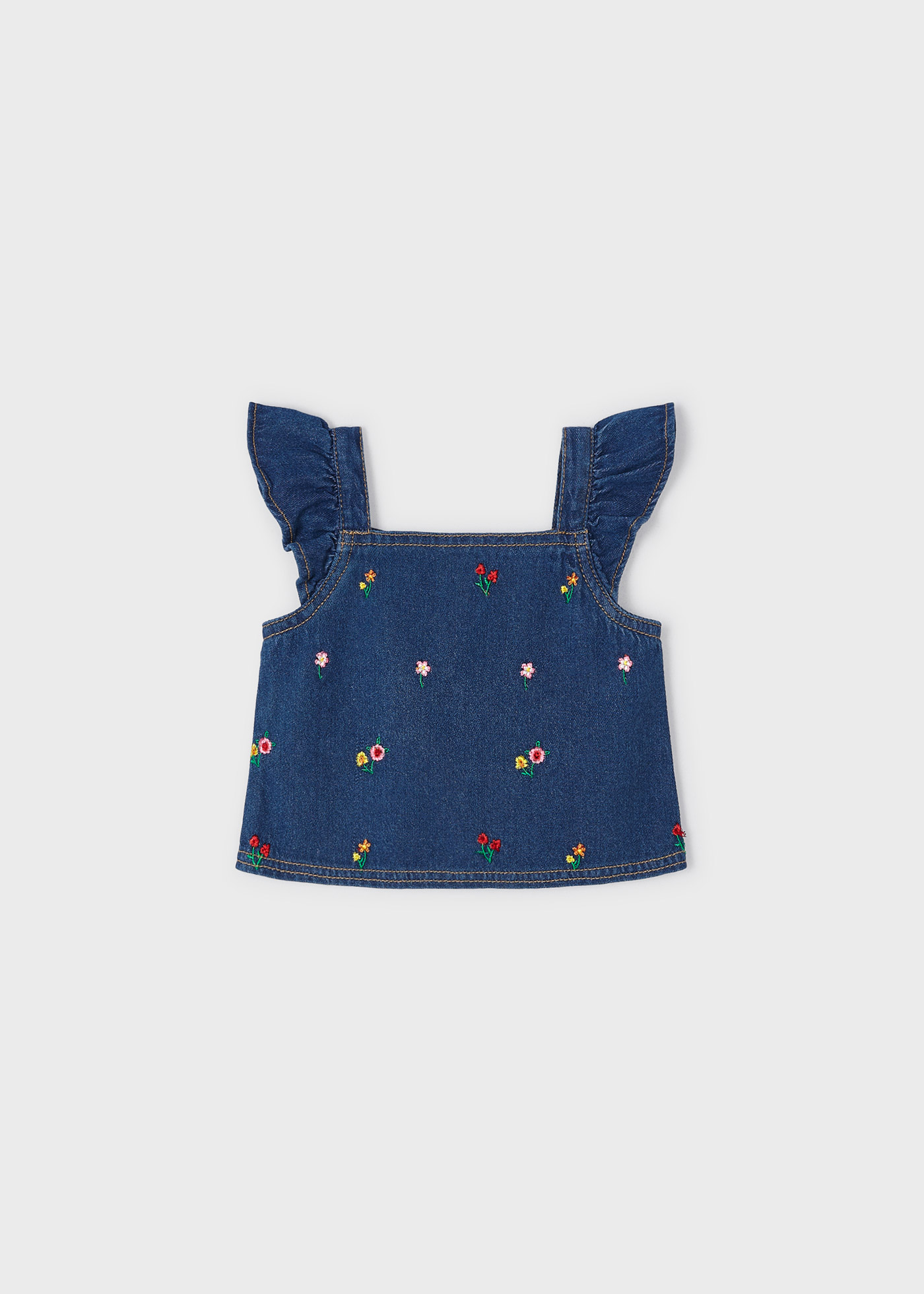 Blusa jeans com bordado em algodão sustentável para meninas