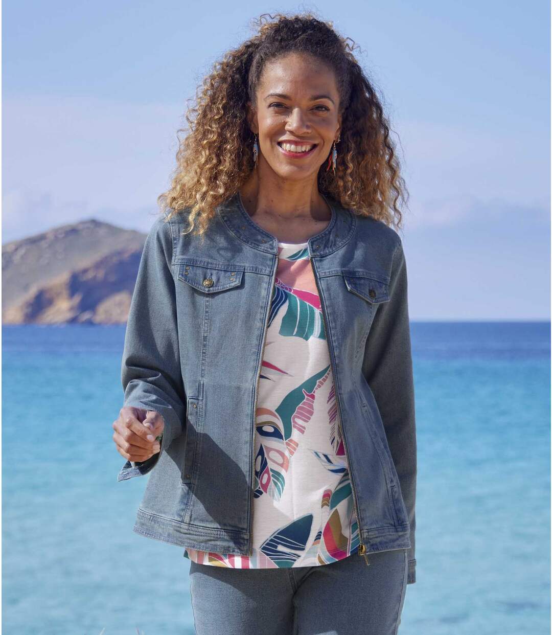 Veste en Jean Stretch Cloutée