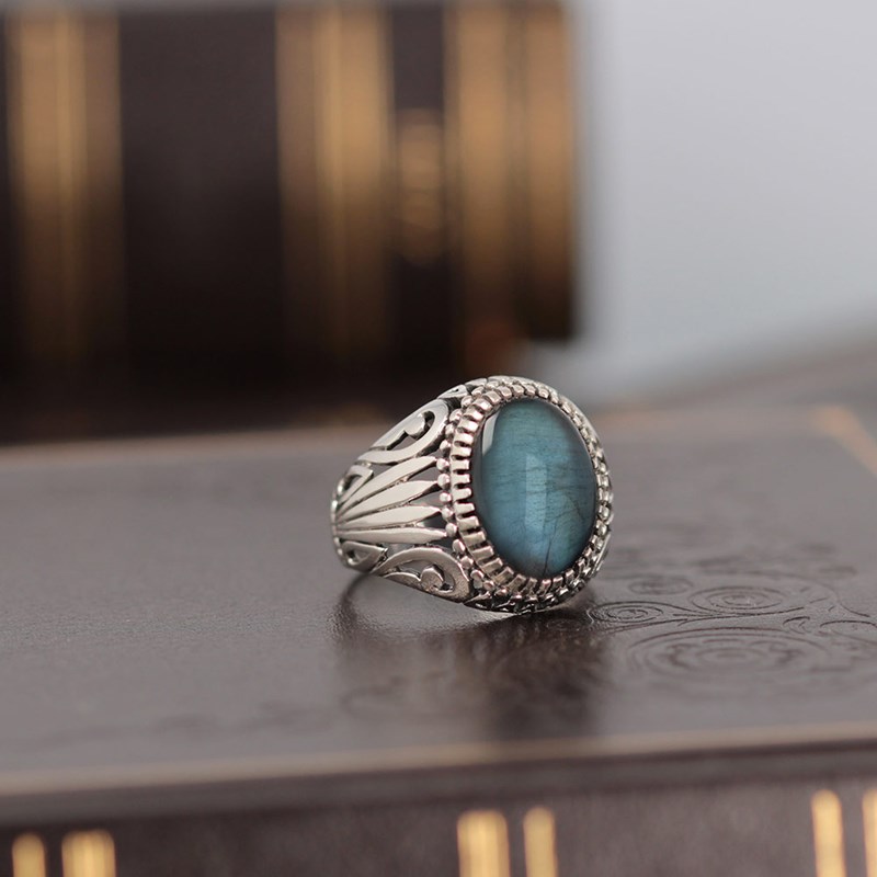 Bague Chevalière Femme en Argent 925 et Labradorite bleue - Accessoire Tendance