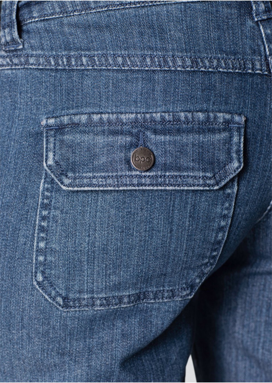 Salopette-short en jean de grossesse