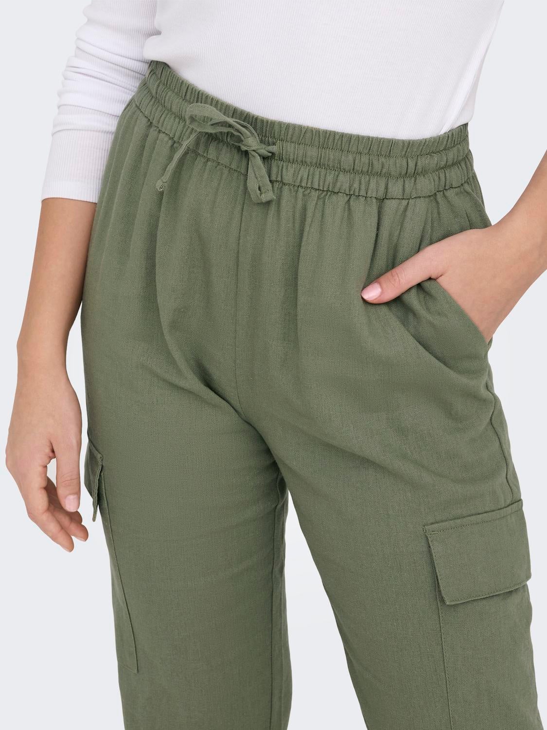 ONLCARO Mittlere Taille Cargo Schnitt Cargo-Hose Oil Green