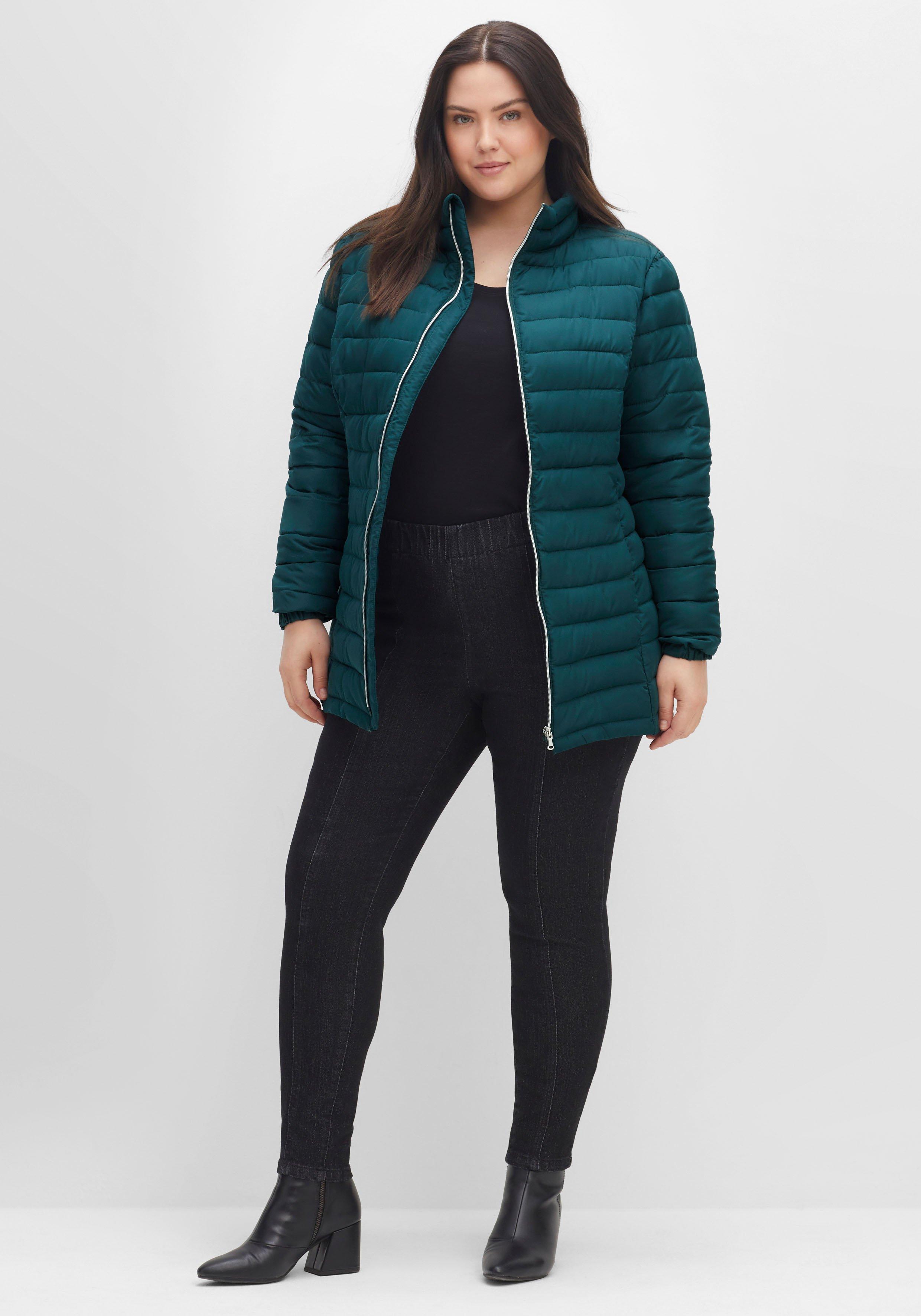 Steppjacke mit Stehkragen und Teilungsnähten