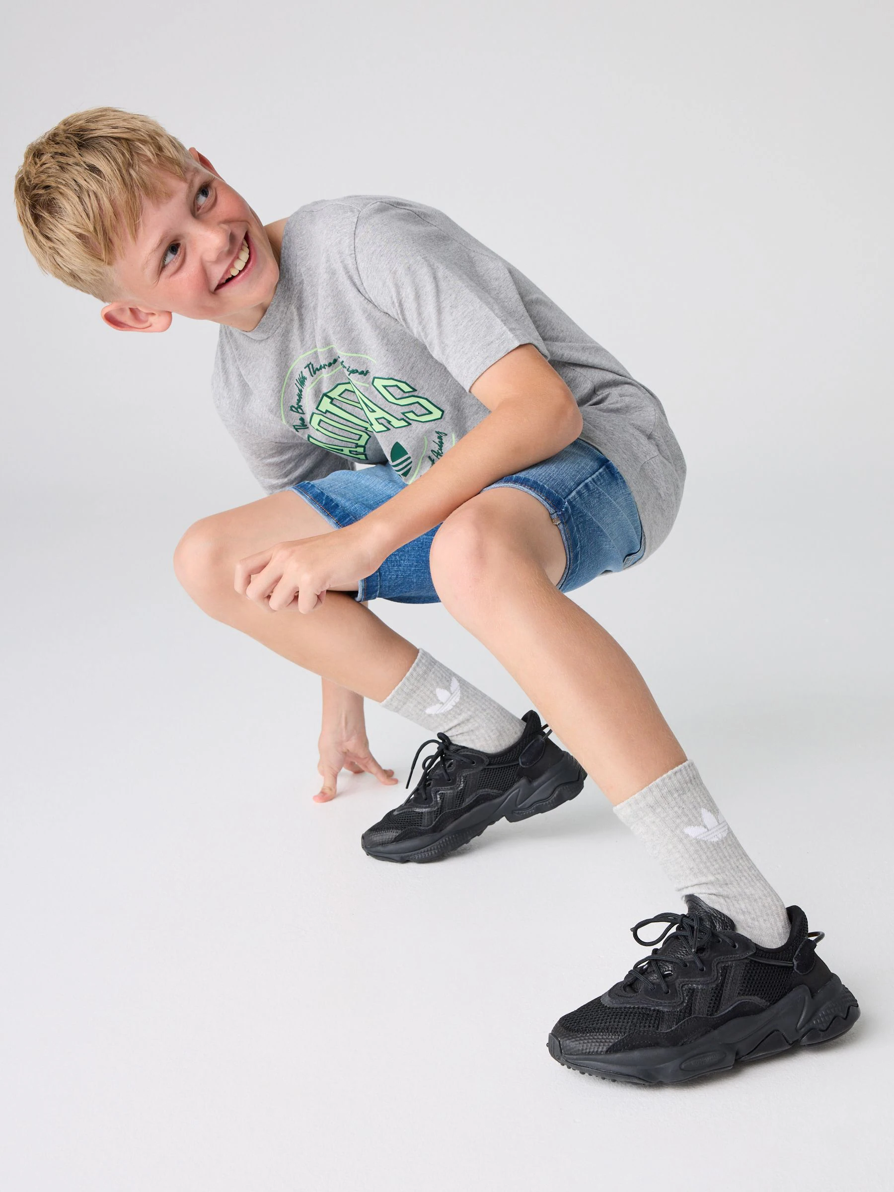 adidas Originals OZWEEGO Junior sneakers met veters