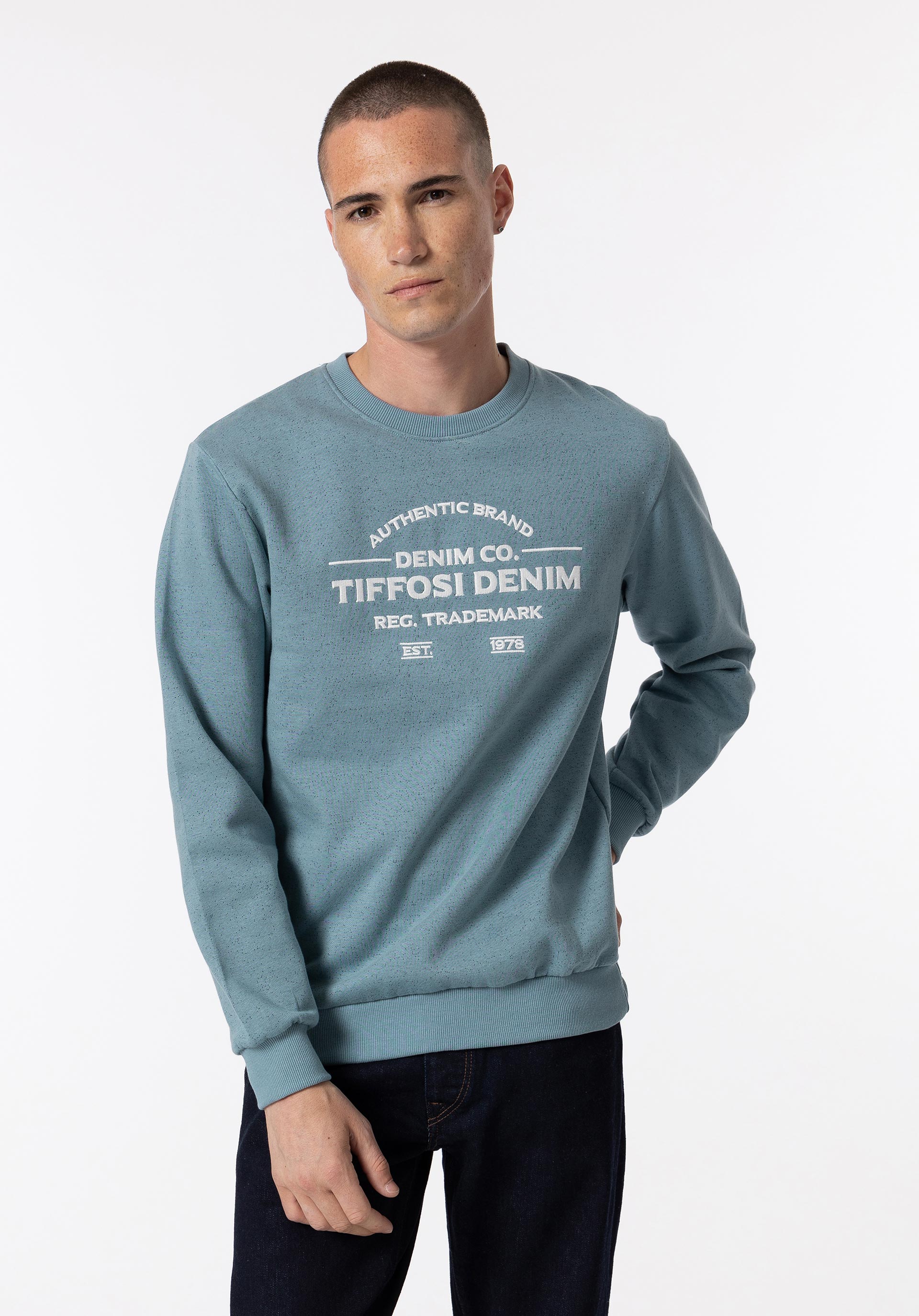 Sweatshirt com Bordado Frontal