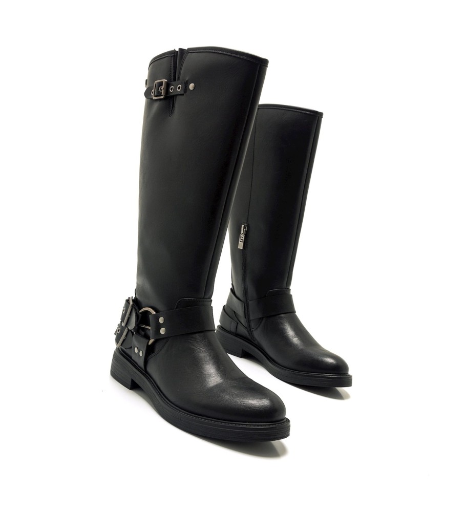 Botas Mustang marrom e preto