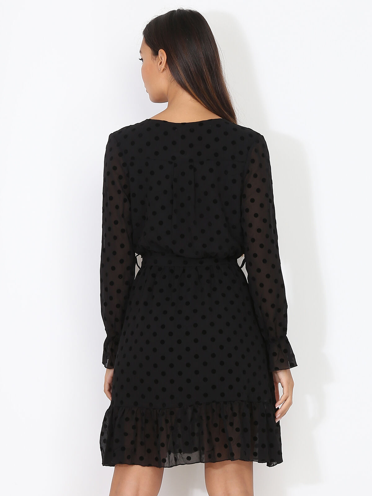 Robe patineuse à pois ceinturée- Noir