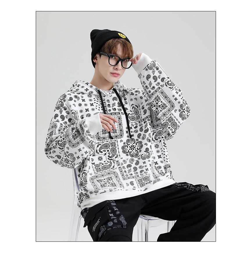 Dandyluxe - Hoodie met paisleyprint