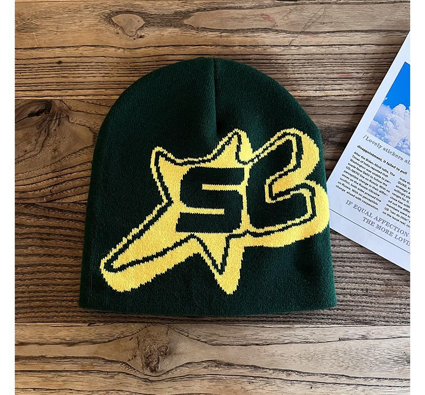 Cap Station - Muts met sterrenmotief en letters