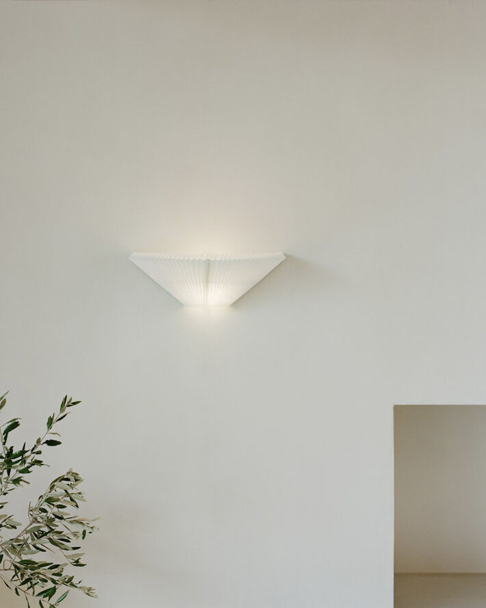 New Works Nebra Wall Lamp, Ø270-400, White Hvid