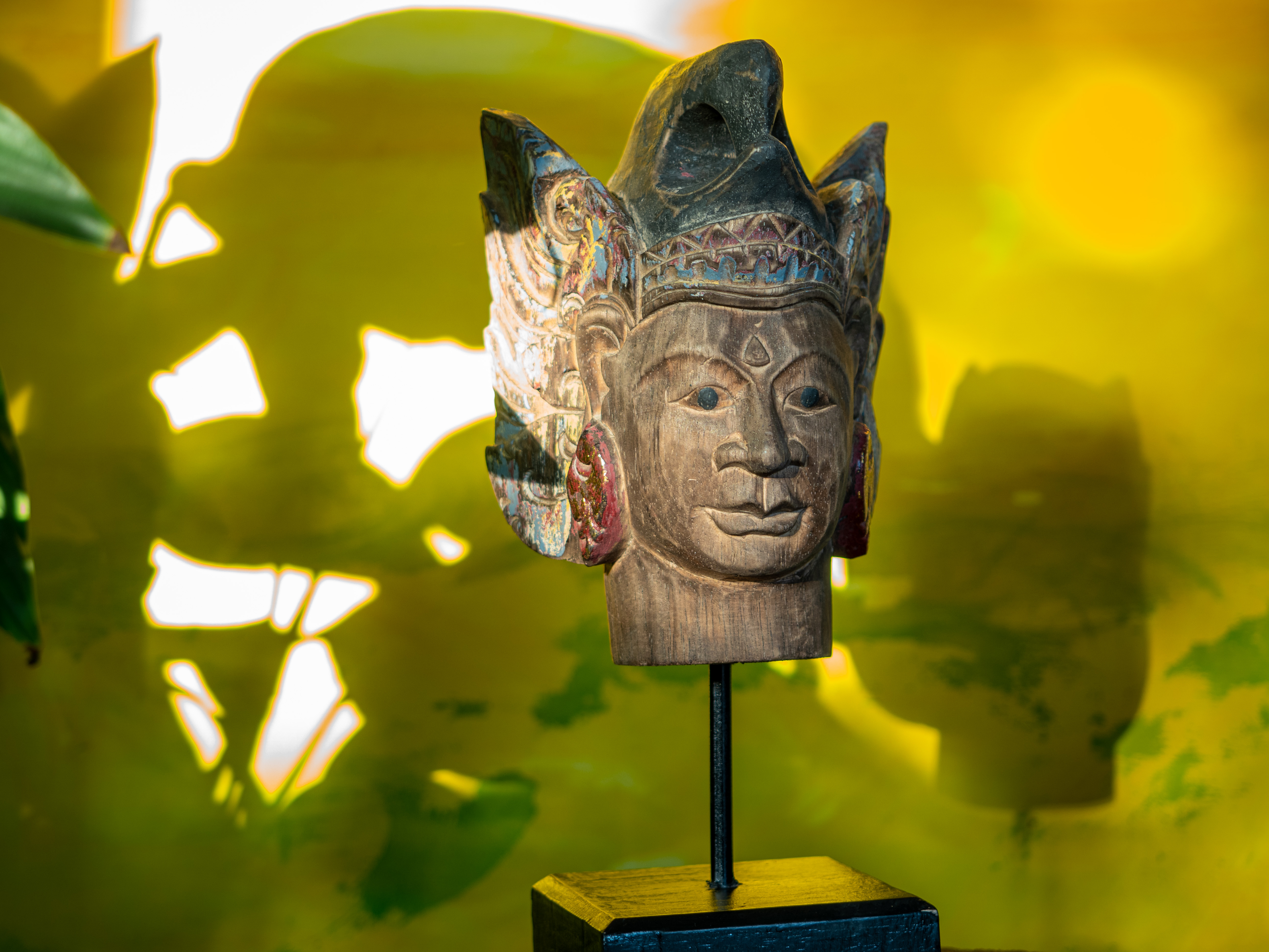 Skulptur 'Sita' auf Sockel, multicolor, H 31 cm, B 14 cm, T 11 cm von fischer's lagerhaus