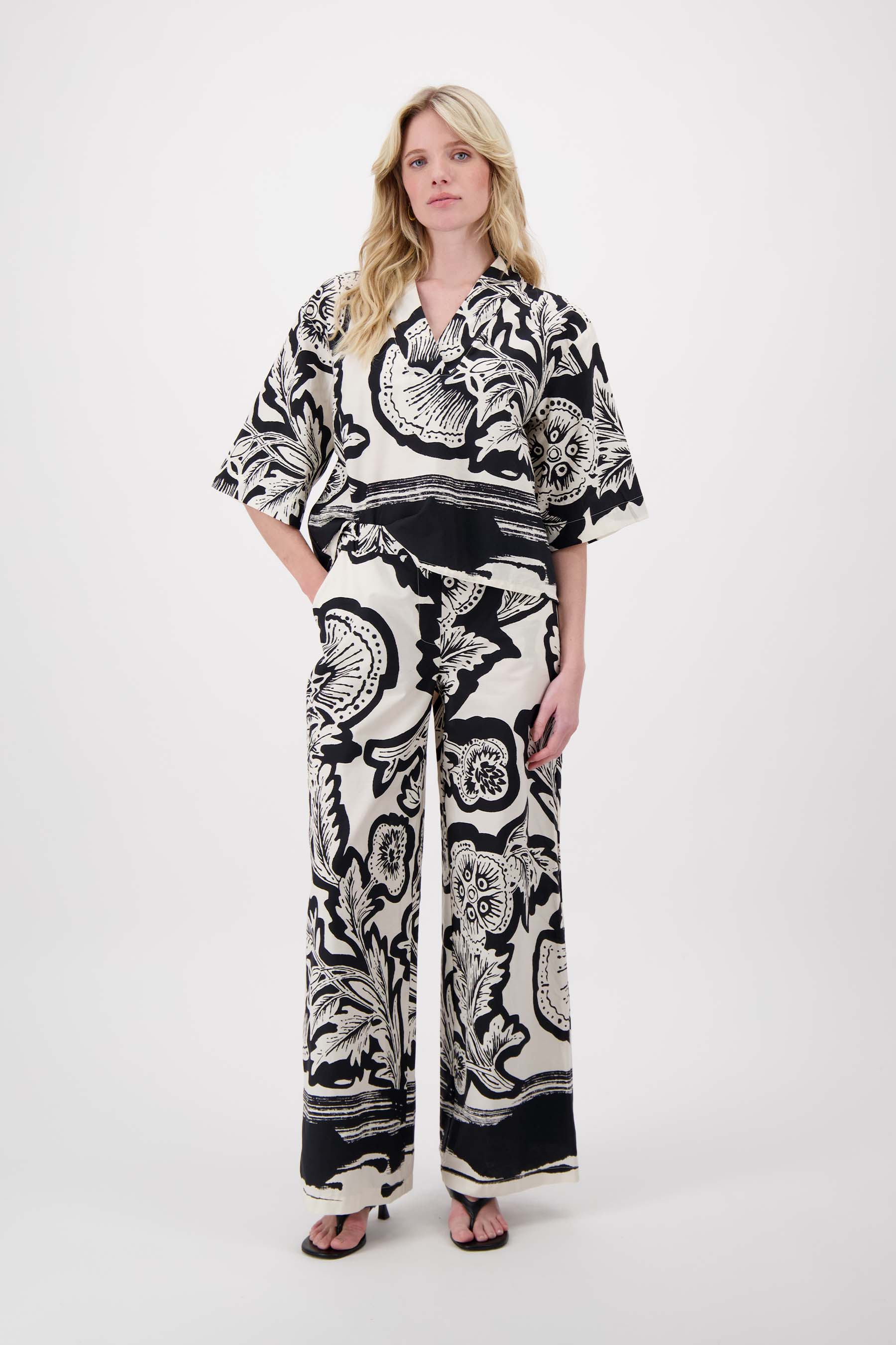 broek met borderprint
