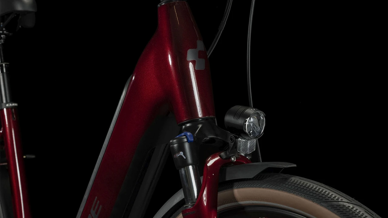 Cube Supreme Hybrid Pro 625 2023