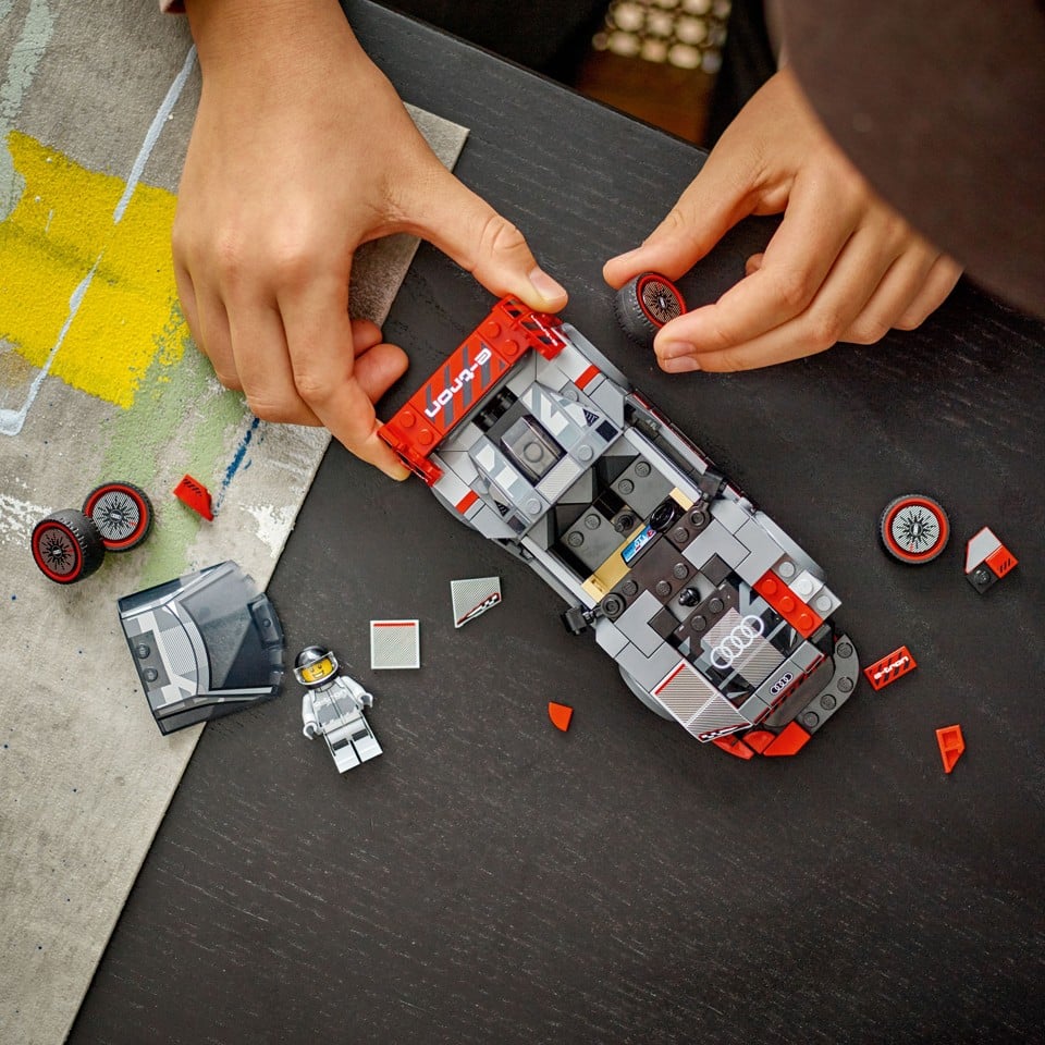 LEGO Speed Champions - Audi S1 e-tron quattro-racerbil (76921)