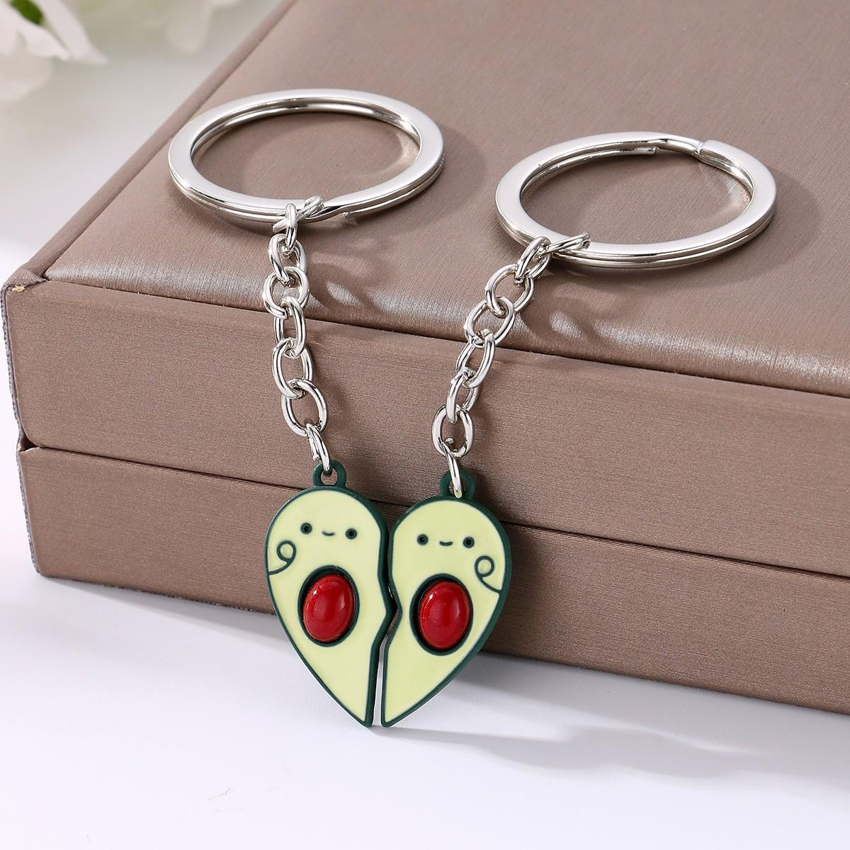 (2er Set) Avocado Herz Schlüsselanhänger Couple Handtaschen Accessoire mit Spaltring für Liebespaare / Freunde - Grün