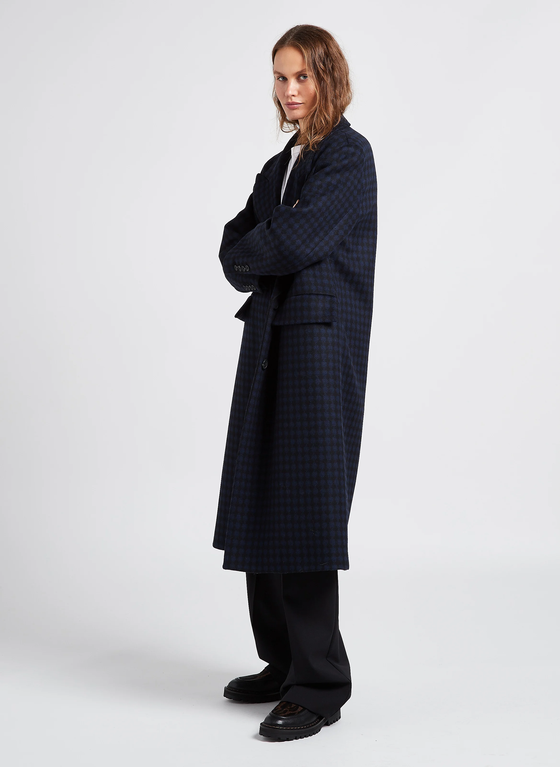 BERRY - Manteau long col tailleur à pois en laine mélangée | Bleu