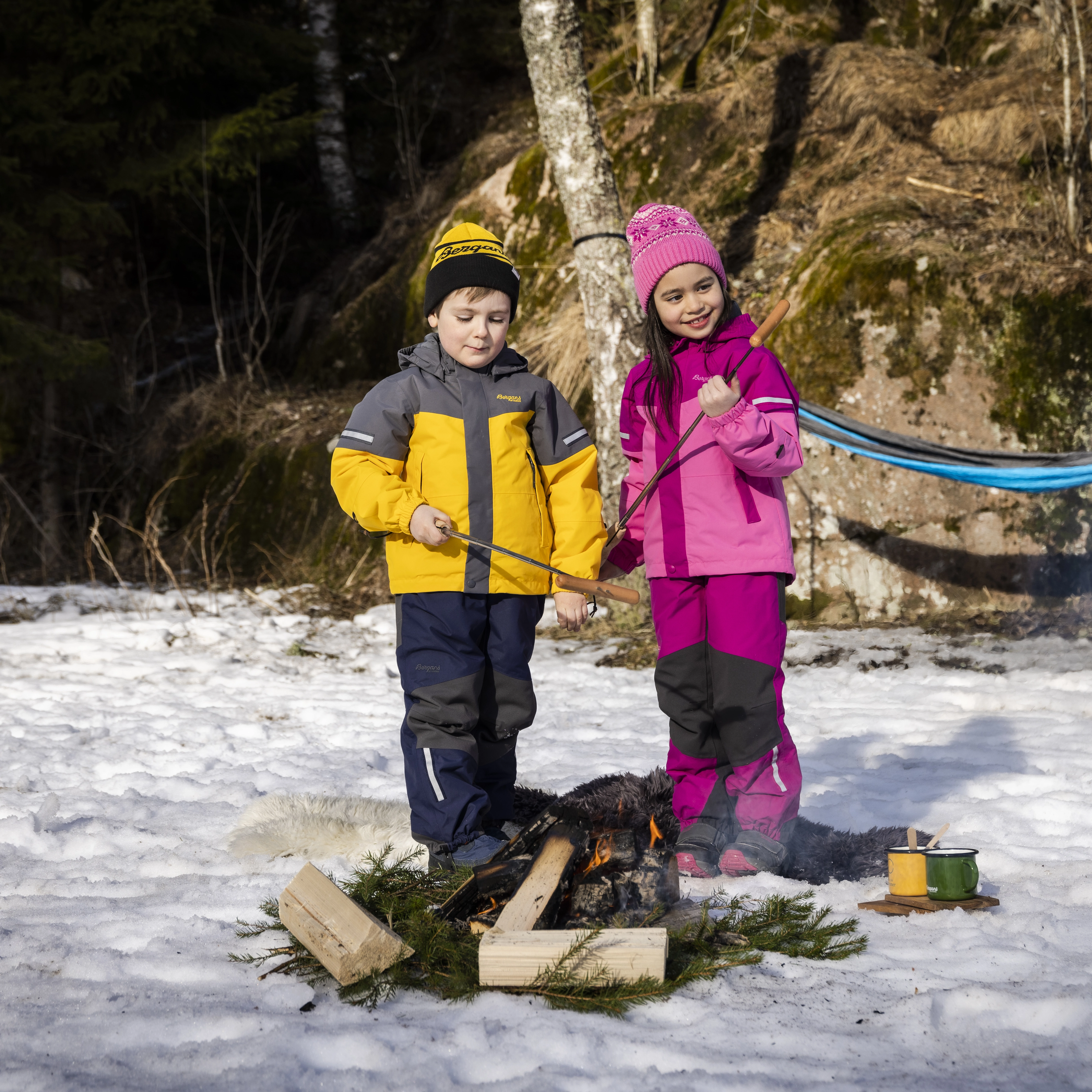 Lilletind Insulated Kids Jacket Light Golden Yellow / Solid Dark Grey
