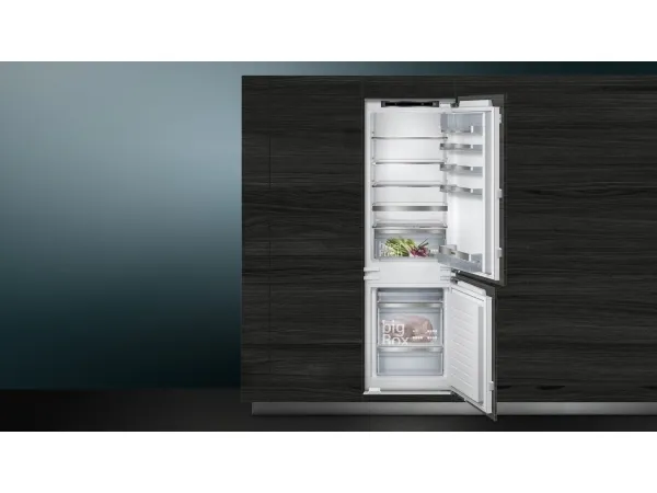 Siemens iQ500 KI86SADE0 - Køleskab/fryser - bund-fryser - til indbygning - niche - bredde: 56 cm - dybde: 55 cm - højde: 177.5 cm - 266 liter - Klasse E - Fladhængsel