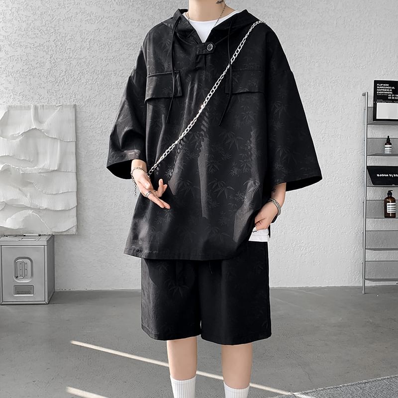 Freehop - Set: T-shirt met capuchon en 3/4-mouwen + effen shorts met gemiddelde taille