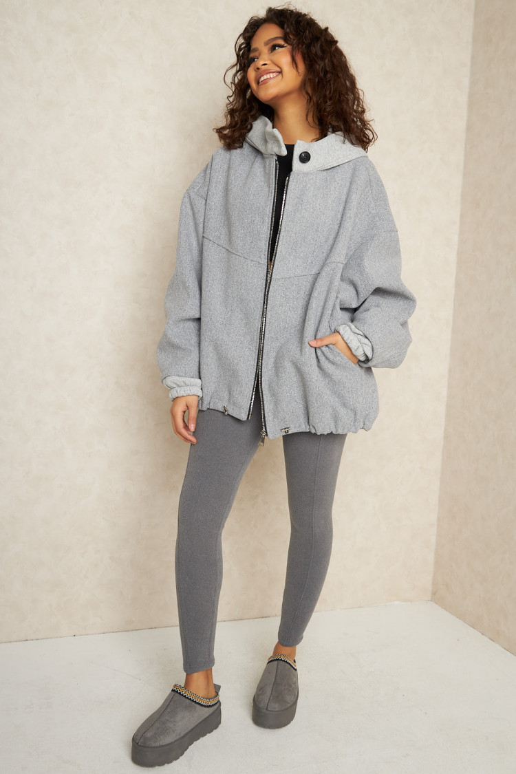 Veste à capuche grise