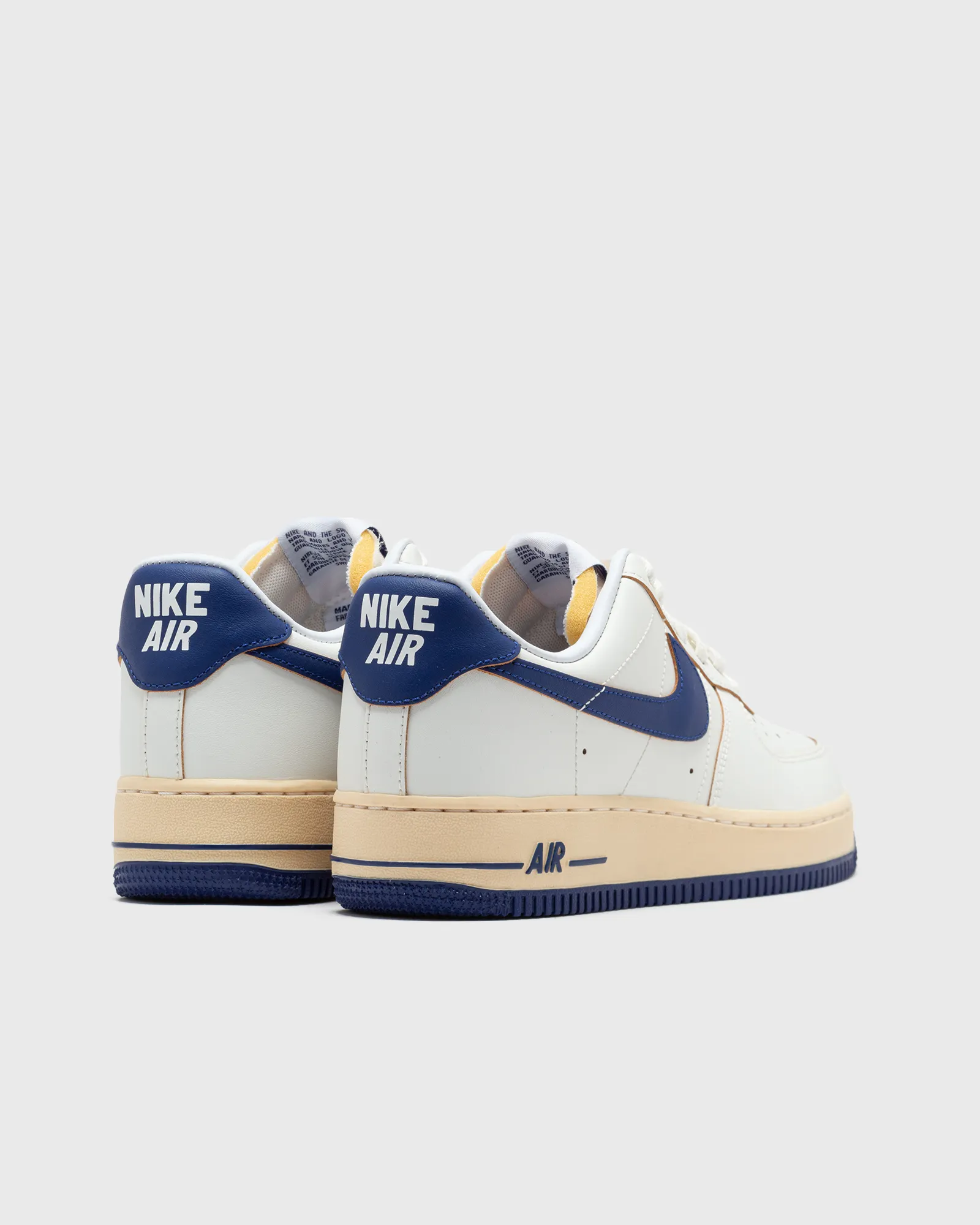 Nike WMNS AIR FORCE 1 '07