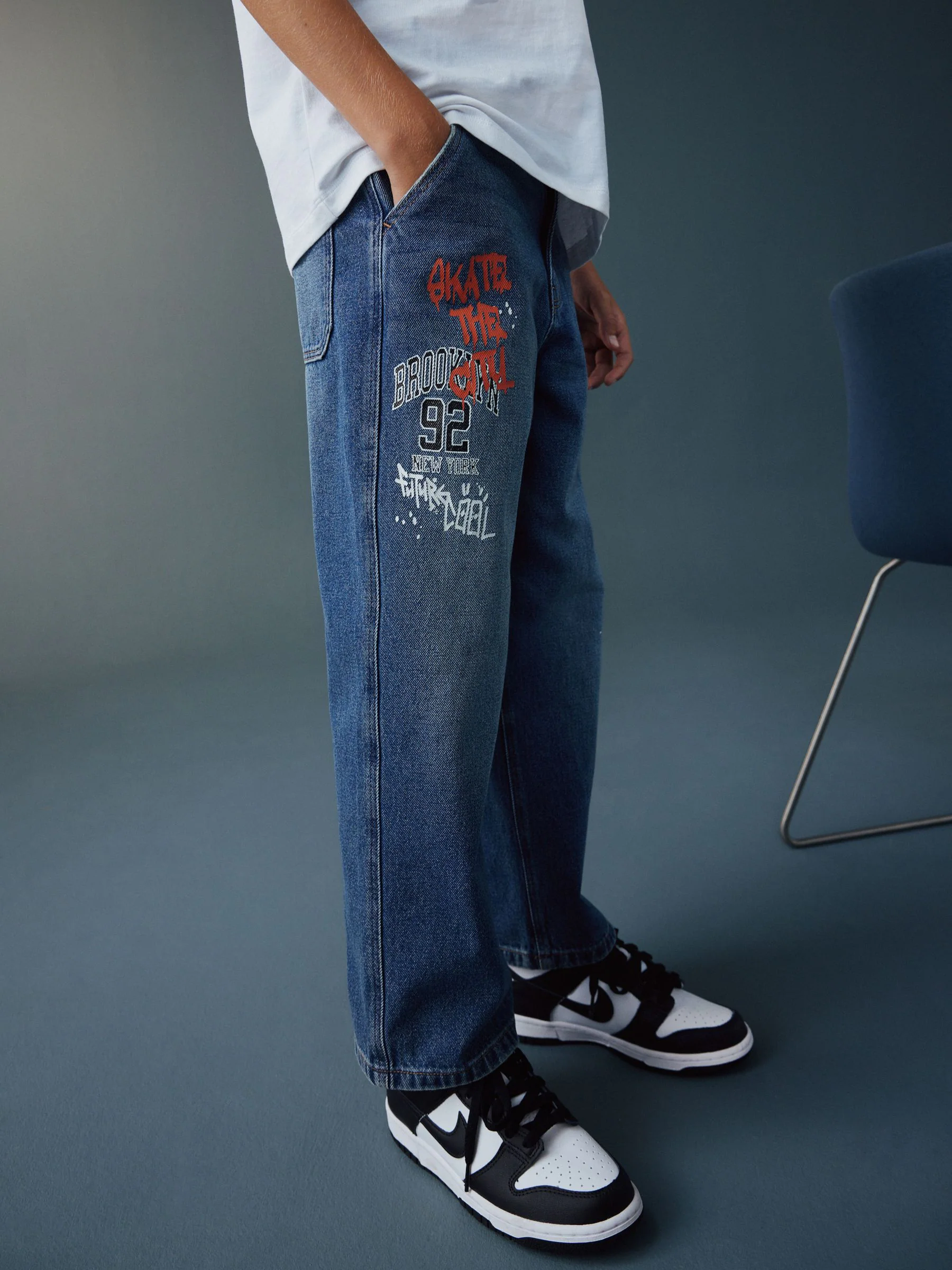 Varsity all-over Print middenblauwe Denim - Authentieke jeans (3-16jr)