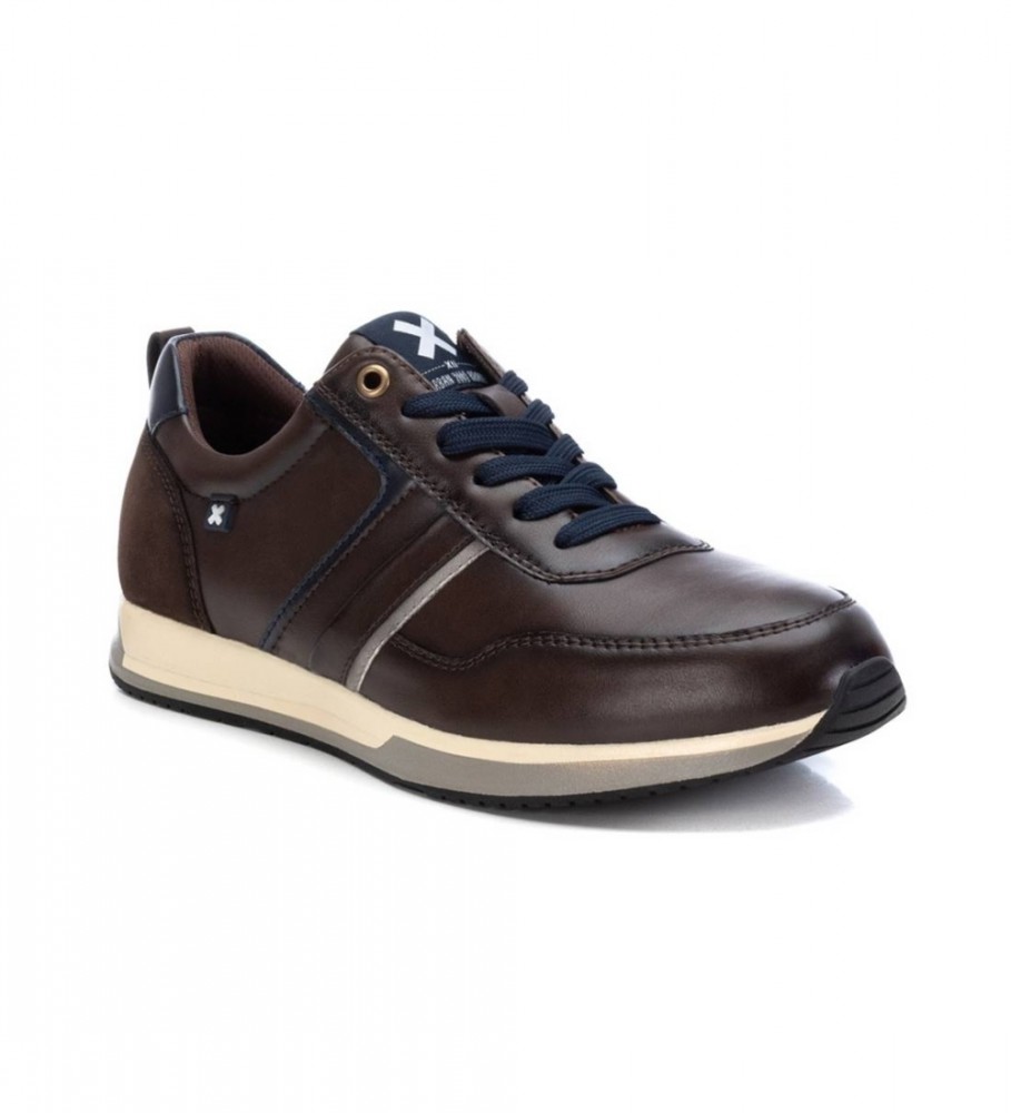 Tênis Xti 142168 marrom