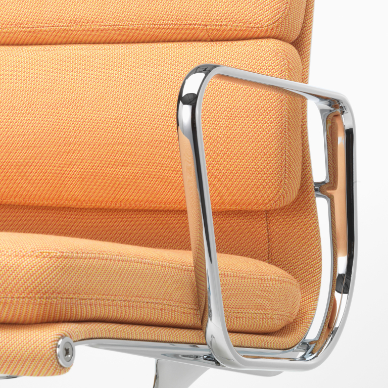 Vitra Aluminium Chair EA 208 fauteuil chroom Track 23