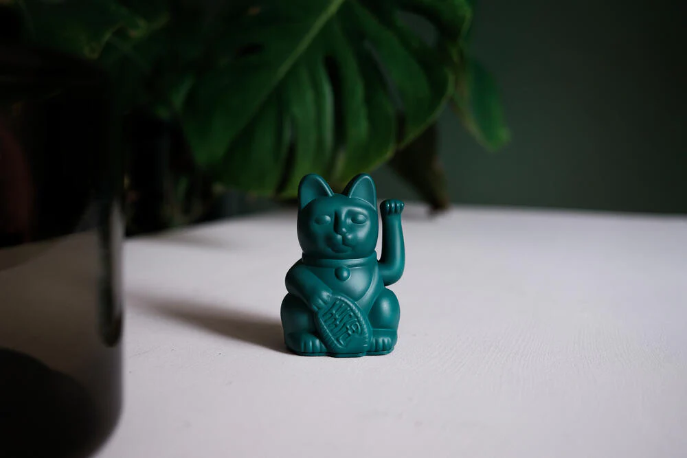 Donkey  Maneki-Neko kat, mini - grøn