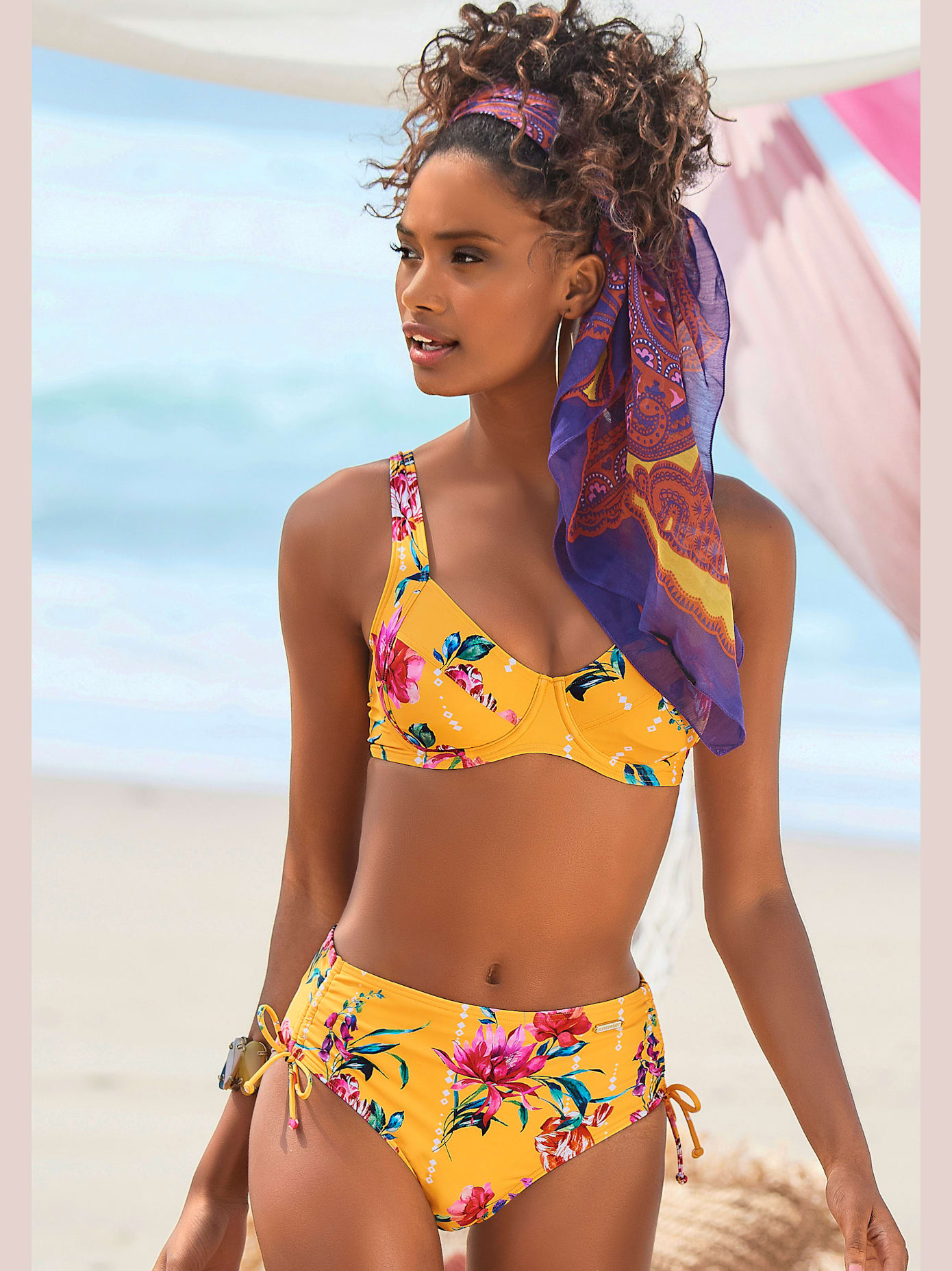 Bas de maillot de bain imprimé floral moderne