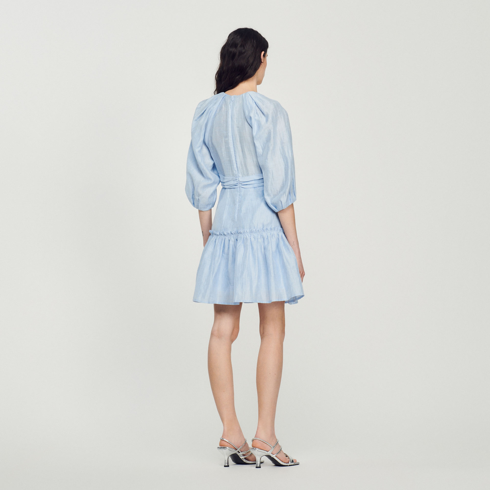 Robe courte froncee