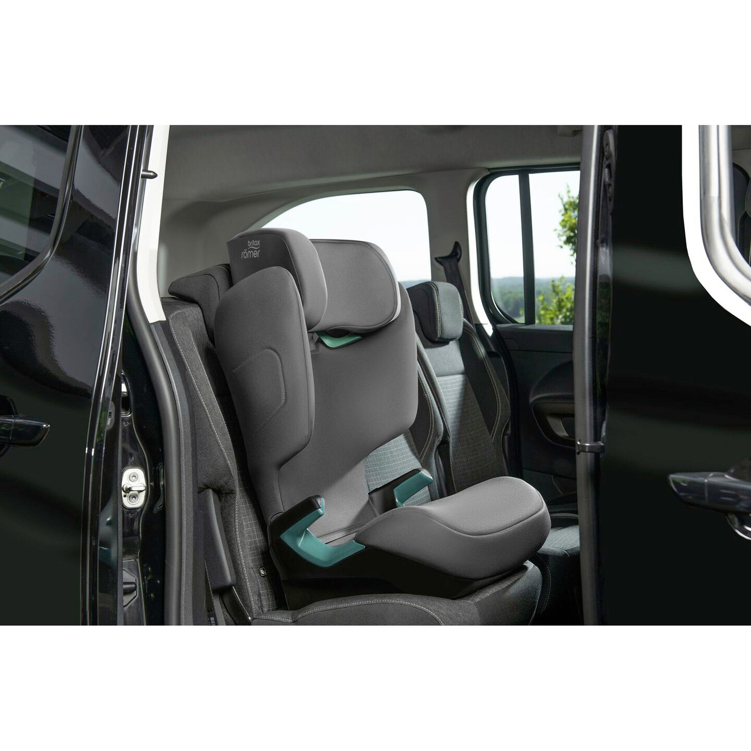 Britax Römer - Smart Kindersitz ADVENTURE PLUS 2 i-Size midnight grey