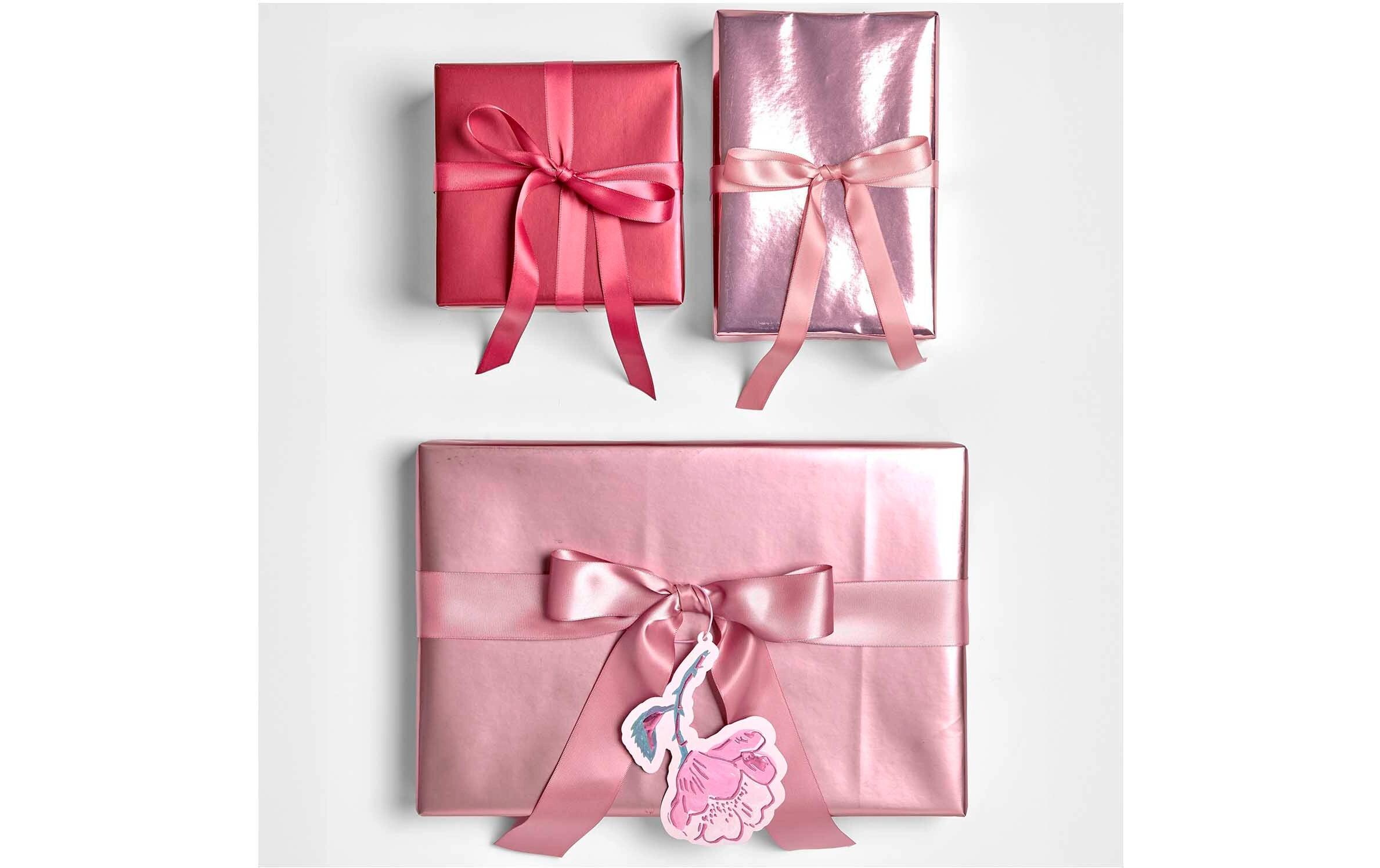 Geschenkpapier Metallic 70 cm, 1 Stück, Rot mattIdeales Geschenkpapier für jeden Anlass mit Metalliceffekt