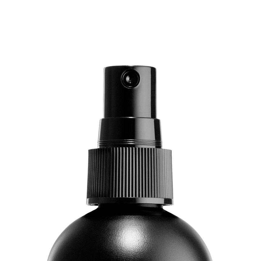 NYX Professional Makeup Dewy Finish Long Lasting Make-Up Setting Spray Dewy Finish 180ml