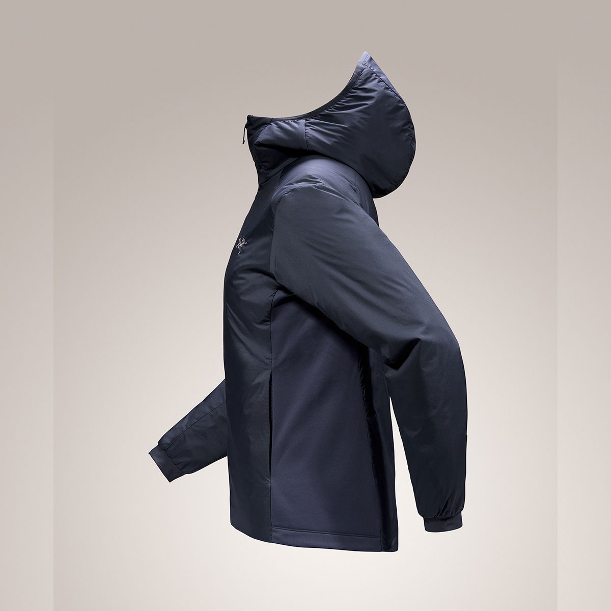 Arc'teryx Atom Hoody, dame (Black Sapphire) - Spejder Sport