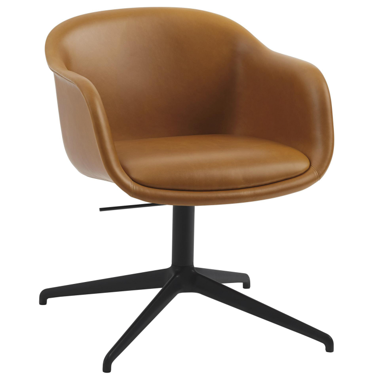 Muuto Fiber Conference vergaderstoel met tilt leather cognac