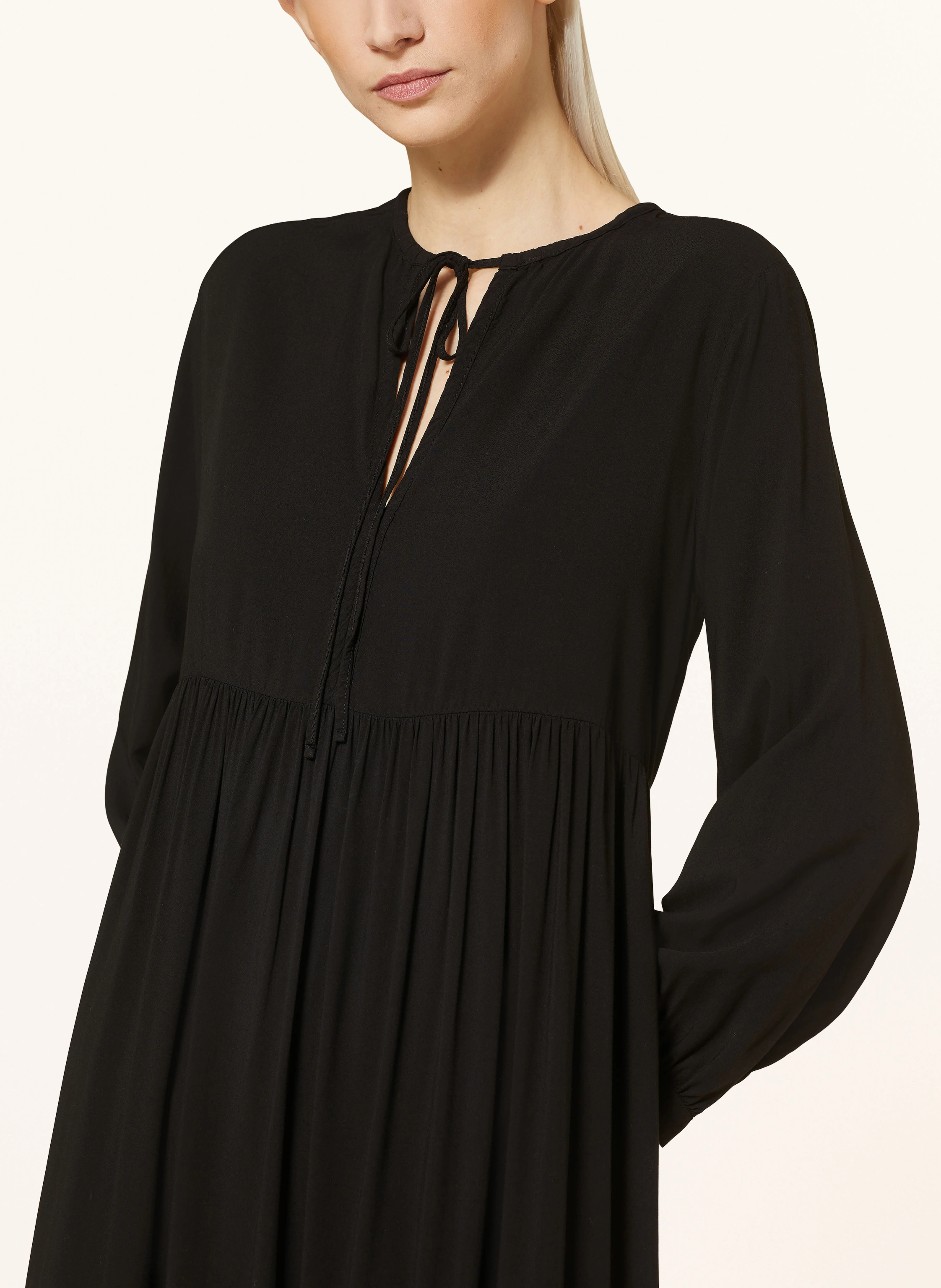 Juvia Kleid MALOU
