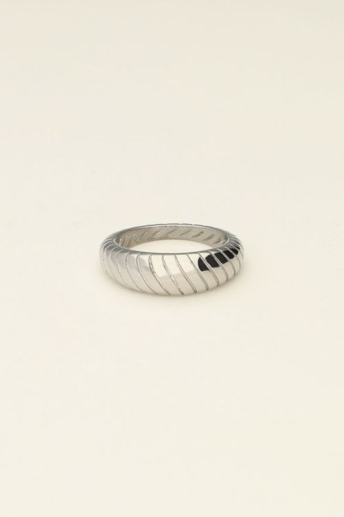 Universe ring met ribbels