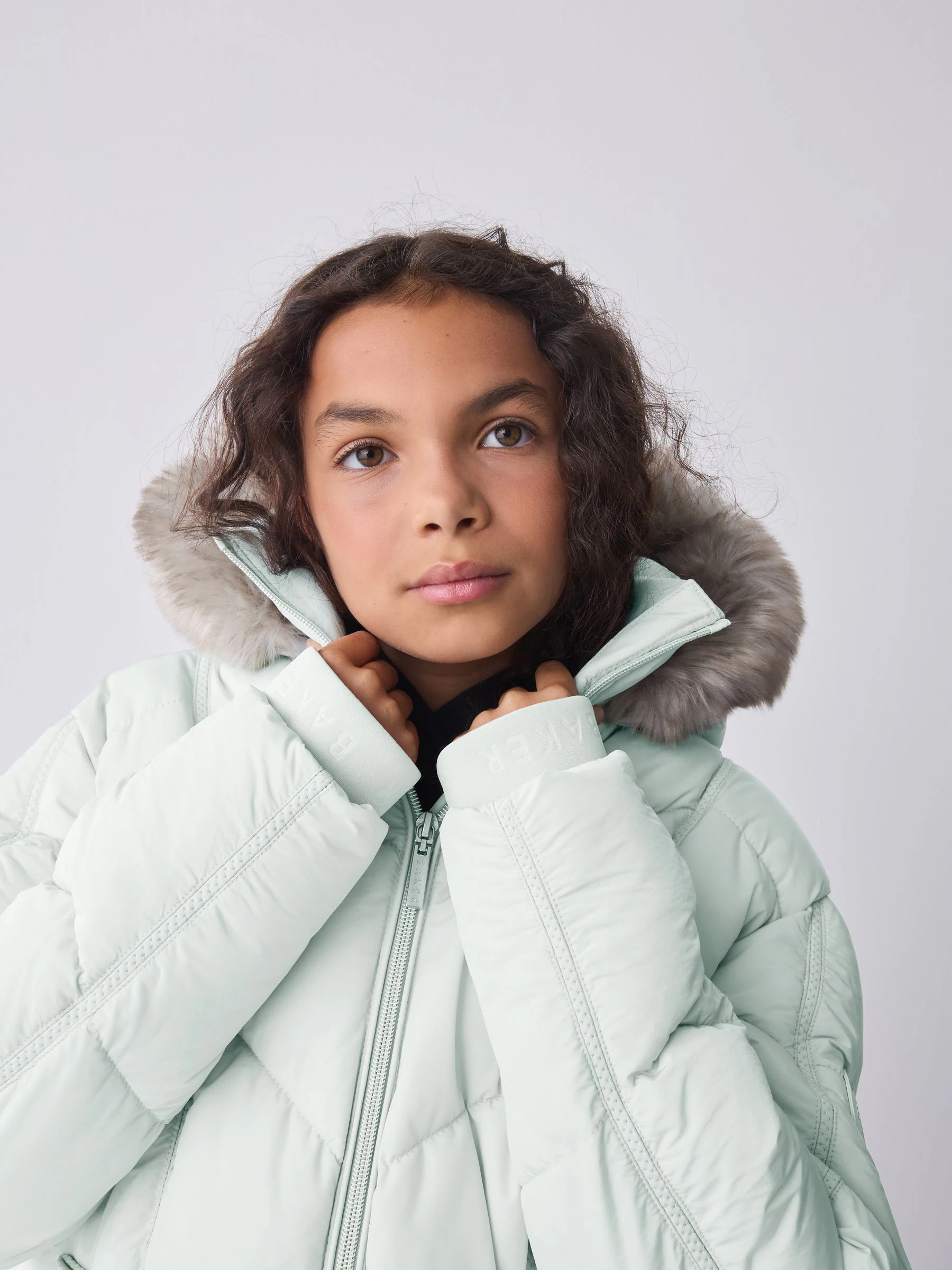 Mintgroen - Baker by Ted Baker - Regenbestendige gewatteerde jas met strikzak en V-vormige print