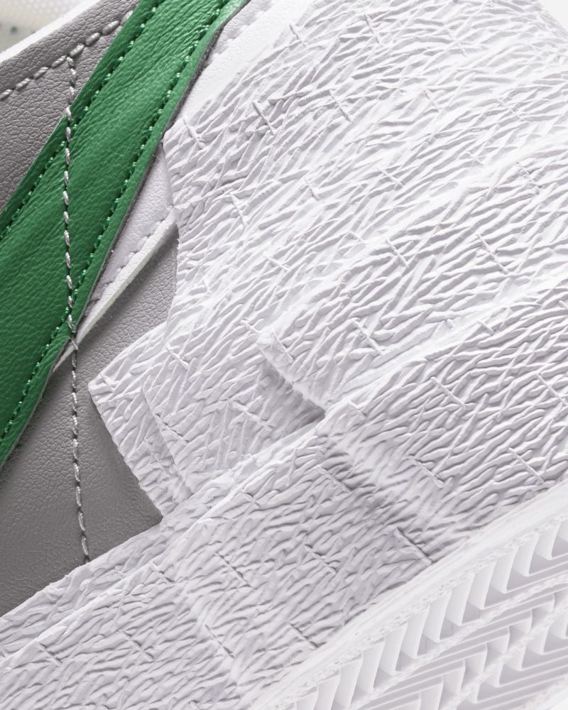 Chaussures Nike X Sacai Blazer Low pour homme