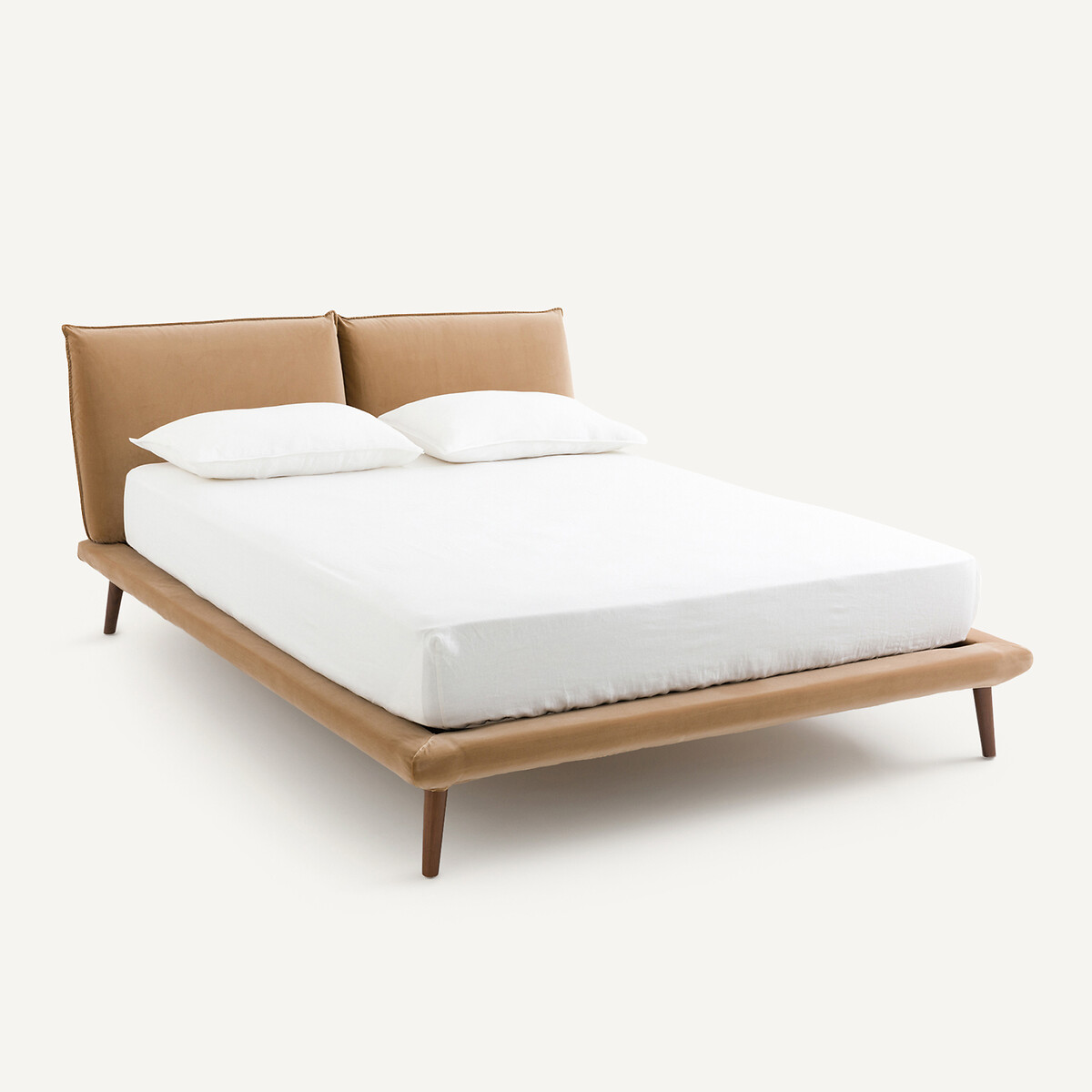 AM.PM<br>Cama de casal em veludo, Aurore, design de E. Gallina