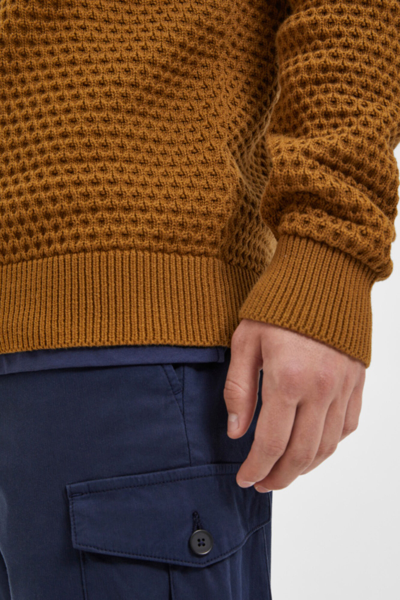 Suéter masculino de gola redonda, algodão orgânico - Marrom