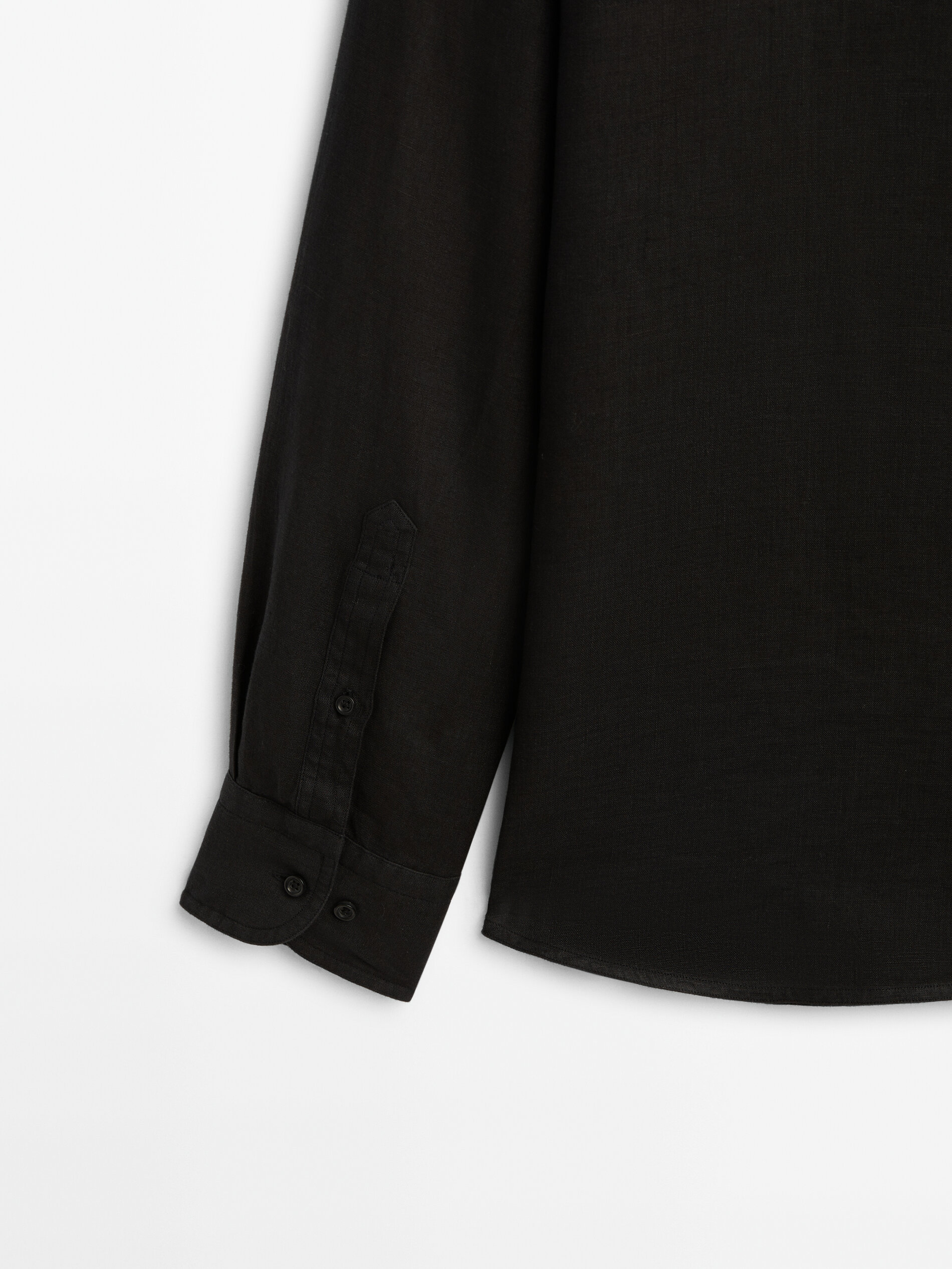 Camisa 100% linho com bolsos - PRETA
