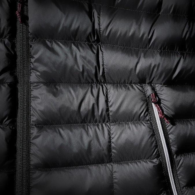 Colete acolchoado de plumas Forclaz MT100 feminino da Decathlon