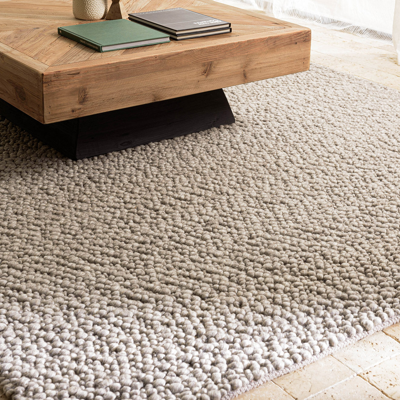 Macabane Tapis rectangulaire en Laine bouclée Quentin taupe - 230x160 cm