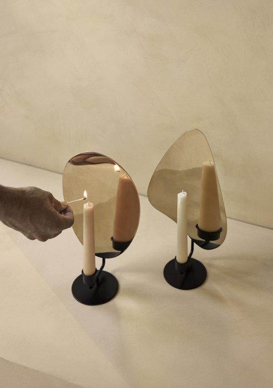 Audo Copenhagen Flambeau kandelaar medium Black/Polished Brass
